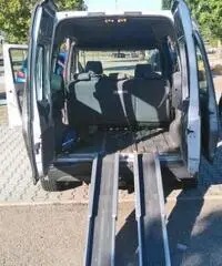 Ford Transit Connect 17 T Diesel Vetrato 5+3 monovolume Ford Transit Connect 17 T Diesel Vetrato 5+3 monovolume