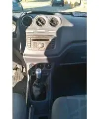 Ford Transit Connect 17 T Diesel Vetrato 5+3 monovolume Ford Transit Connect 17 T Diesel Vetrato 5+3 monovolume