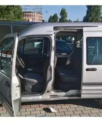 Ford Transit Connect 17 T Diesel Vetrato 5+3 monovolume Ford Transit Connect 17 T Diesel Vetrato 5+3 monovolume