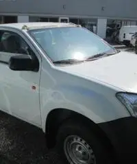 ISUZU D-Max 2.5 Crew Cab Satellite 4WD ISUZU D-Max 2.5 Crew Cab Satellite 4WD