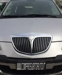 LANCIA Ypsilon 1.2 LANCIA Ypsilon 1.2