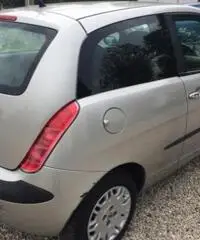 LANCIA Ypsilon 1.2 LANCIA Ypsilon 1.2