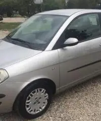 LANCIA Ypsilon 1.2 LANCIA Ypsilon 1.2