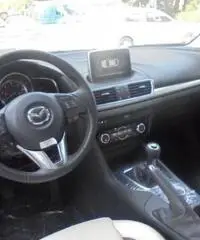 MAZDA 3 1.5 105 CV Skyactiv-D KM ZERO PELLE BIANCA Exceed MAZDA 3 1.5 105 CV Skyactiv-D KM ZERO PELLE BIANCA Exceed