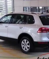 VOLKSWAGEN TOUAREG 3.0 V6 TDI BLUEMOTION 245 CV VOLKSWAGEN TOUAREG 3.0 V6 TDI BLUEMOTION 245 CV