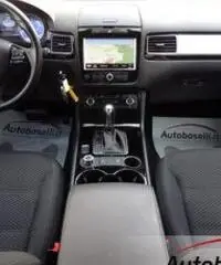 VOLKSWAGEN TOUAREG 3.0 V6 TDI BLUEMOTION 245 CV VOLKSWAGEN TOUAREG 3.0 V6 TDI BLUEMOTION 245 CV