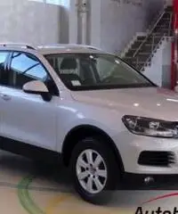 VOLKSWAGEN TOUAREG 3.0 V6 TDI BLUEMOTION 245 CV VOLKSWAGEN TOUAREG 3.0 V6 TDI BLUEMOTION 245 CV