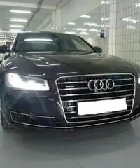 Audi A8 4.2 V8 TDI 385CV quattro tiptronic TETTO/XENO/TV Audi A8 4.2 V8 TDI 385CV quattro tiptronic TETTO/XENO/TV