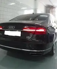 Audi A8 4.2 V8 TDI 385CV quattro tiptronic TETTO/XENO/TV Audi A8 4.2 V8 TDI 385CV quattro tiptronic TETTO/XENO/TV
