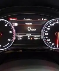 Audi A8 4.2 V8 TDI 385CV quattro tiptronic TETTO/XENO/TV Audi A8 4.2 V8 TDI 385CV quattro tiptronic TETTO/XENO/TV