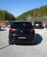 CITROEN C4 1.6 e-HDi 110 airdream Attraction CITROEN C4 1.6 e-HDi 110 airdream Attraction