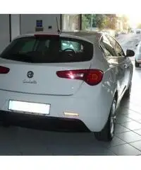 Alfa Romeo Giulietta 1.6 Jtdm-2 105 CV Distinctive