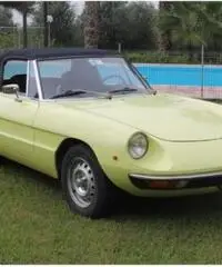 Alfa Romeo Spider Duetto