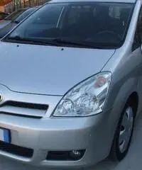 TOYOTA Corolla Verso 2.2 16V D-4D Sol TOYOTA Corolla Verso 2.2 16V D-4D Sol