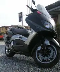 Yamaha T-Max Black Max Yamaha T-Max Black Max