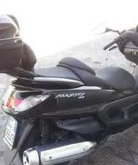 MOTO YAMAHA MAJESTY 400