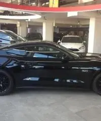 FORD Mustang Fastback 5.0 V8 TiVCT aut. GT