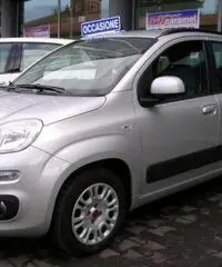FIAT Panda 1.2 Lounge 5posti 04'15 Km 12700 FIAT Panda 1.2 Lounge 5posti 04'15 Km 12700