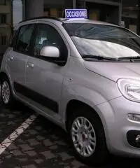 FIAT Panda 1.2 Lounge 5posti 04'15 Km 12700 FIAT Panda 1.2 Lounge 5posti 04'15 Km 12700