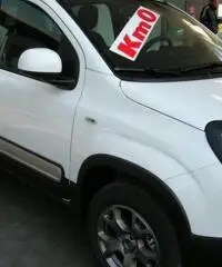 FIAT Panda Cross 1.3Mj cv95 4x4 cross Km0 06'16 5posti FIAT Panda Cross 1.3Mj cv95 4x4 cross Km0 06'16 5posti