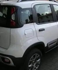 FIAT Panda Cross 1.3Mj cv95 4x4 cross Km0 06'16 5posti/SedSdopp FIAT Panda Cross 1.3Mj cv95 4x4 cross Km0 06'16 5posti/SedSdopp