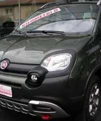 FIAT Panda Cross 1.3Mj 95cv 4x4 cross K0 07'16 5posti/sedSdopp FIAT Panda Cross 1.3Mj 95cv 4x4 cross K0 07'16 5posti/sedSdopp