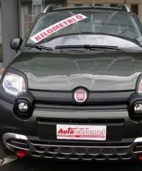 FIAT Panda Cross 1.3Mj 95cv 4x4 cross K0 07'16 5posti/sedSdopp FIAT Panda Cross 1.3Mj 95cv 4x4 cross K0 07'16 5posti/sedSdopp