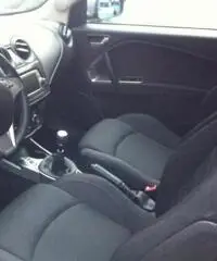 ALFA ROMEO MiTo 1.3 JTDm 85 CV S S Distinctive ALFA ROMEO MiTo 1.3 JTDm 85 CV S S Distinctive