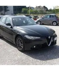 ALFA ROMEO Giulia 2.2 Turbodiesel 150 CV ALFA ROMEO Giulia 2.2 Turbodiesel 150 CV