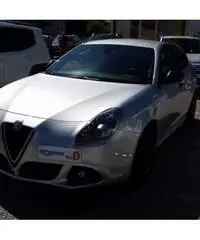 ALFA ROMEO Giulietta 2.0 JTDm-2 175 CV TCT Sprint ALFA ROMEO Giulietta 2.0 JTDm-2 175 CV TCT Sprint
