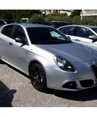 ALFA ROMEO Giulietta 2.0 JTDm-2 175 CV TCT Sprint ALFA ROMEO Giulietta 2.0 JTDm-2 175 CV TCT Sprint