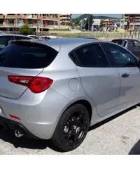 ALFA ROMEO Giulietta 2.0 JTDm-2 175 CV TCT Sprint ALFA ROMEO Giulietta 2.0 JTDm-2 175 CV TCT Sprint