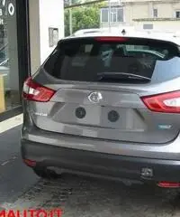 NISSAN Qashqai 1.5 dCi Tekna  (TETTO- NAVIG)!!!!! NISSAN Qashqai 1.5 dCi Tekna  (TETTO- NAVIG)!!!!!