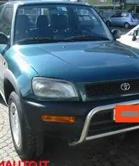 TOYOTA RAV 4 RAV4 2.0i 16V cat 3 porte CLIMA (IMP-METANO -PELLE TOYOTA RAV 4 RAV4 2.0i 16V cat 3 porte CLIMA (IMP-METANO -PELLE