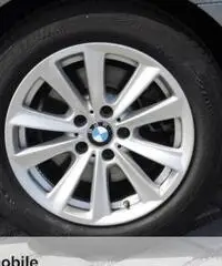 BMW 520 d Serie 5 (F10/F11) BMW 520 d Serie 5 (F10/F11)