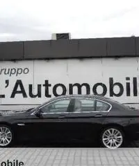 BMW 530 d Futura Serie 5 (F10/F11) BMW 530 d Futura Serie 5 (F10/F11)