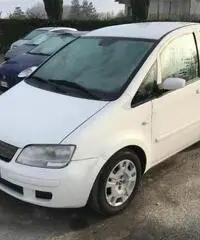 FIAT Idea 1.3 Multijet 16V PERMUTE AUTOMATICA FIAT Idea 1.3 Multijet 16V PERMUTE AUTOMATICA