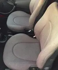 FORD Ka 1.3 Two Tone FORD Ka 1.3 Two Tone