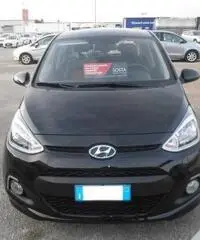 HYUNDAI i10 1.0 LOGIN NERO HYUNDAI i10 1.0 LOGIN NERO