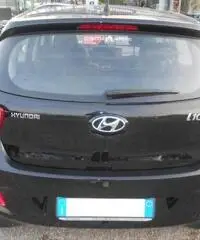HYUNDAI i10 1.0 LOGIN NERO HYUNDAI i10 1.0 LOGIN NERO