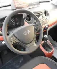 HYUNDAI i10 1.0 LOGIN NERO HYUNDAI i10 1.0 LOGIN NERO