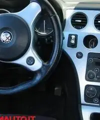 ALFA ROMEO 159 1.9 JTDm 16V Sportwagon Distinctive ALFA ROMEO 159 1.9 JTDm 16V Sportwagon Distinctive