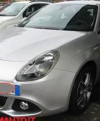 ALFA ROMEO Giulietta 1.6 JTDm-2 105 CV Distinctive (MOD 2014) ALFA ROMEO Giulietta 1.6 JTDm-2 105 CV Distinctive (MOD 2014)