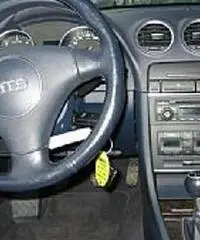 AUDI A4 2,5 TDI V6 163CV  CABRIO  !!!!!! AUDI A4 2,5 TDI V6 163CV  CABRIO  !!!!!!