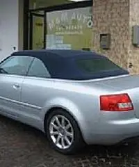 AUDI A4 2,5 TDI V6 163CV  CABRIO  !!!!!! AUDI A4 2,5 TDI V6 163CV  CABRIO  !!!!!!