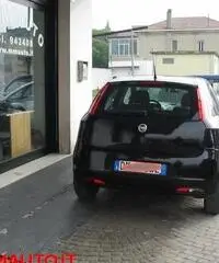 FIAT Grande Punto 1.4 Starjet 16V 5 porte Emotion FIAT Grande Punto 1.4 Starjet 16V 5 porte Emotion