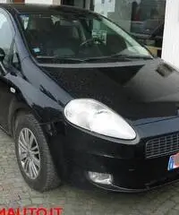FIAT Grande Punto 1.4 Starjet 16V 5 porte Emotion FIAT Grande Punto 1.4 Starjet 16V 5 porte Emotion