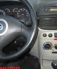 FIAT Punto 1.2 5 porte Dynamic  CLIMA   GPL!!!!! FIAT Punto 1.2 5 porte Dynamic  CLIMA   GPL!!!!!