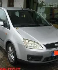 FORD Focus C-Max 1.6 TDCi (110CV) Ghia FORD Focus C-Max 1.6 TDCi (110CV) Ghia