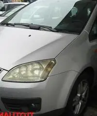 FORD Focus C-Max 1.6 TDCi (110CV) Ghia FORD Focus C-Max 1.6 TDCi (110CV) Ghia